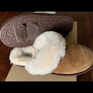 NEW Uggs Aira Slippers sz 8